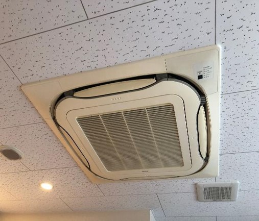 京都府の病院での業務用エアコンの清掃事例